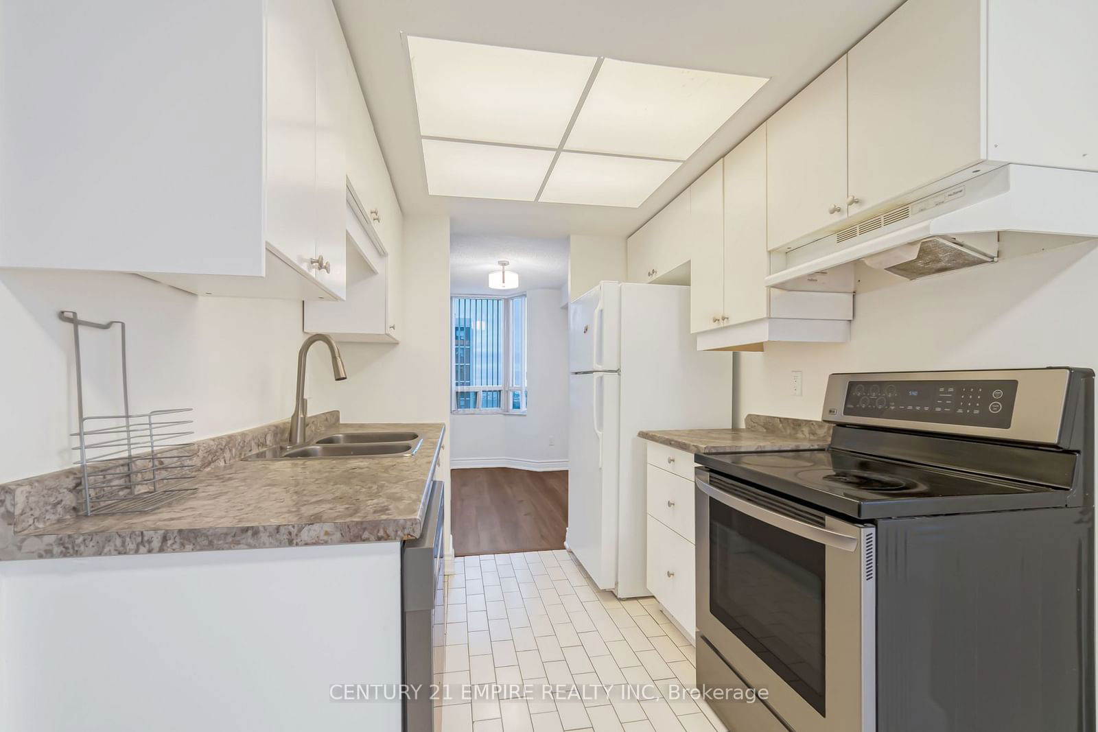 5 Lisa St, unit 1203 for rent