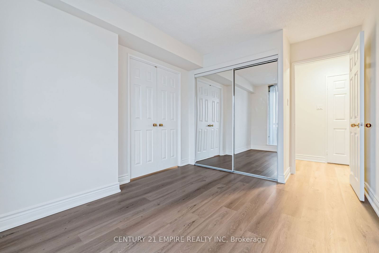 5 Lisa St, unit 1203 for rent