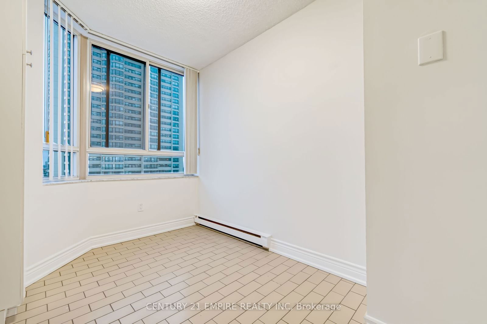 5 Lisa St, unit 1203 for rent