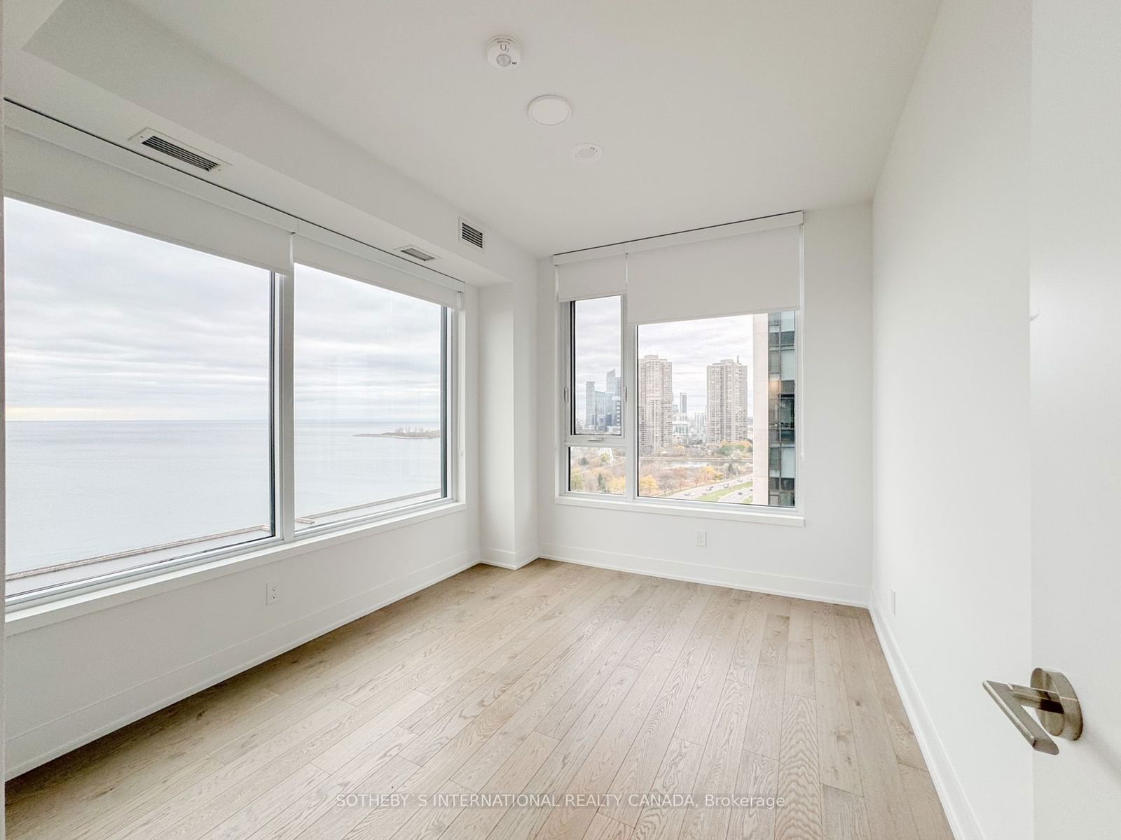 1926 Lake Shore Blvd W, unit 2010E for sale