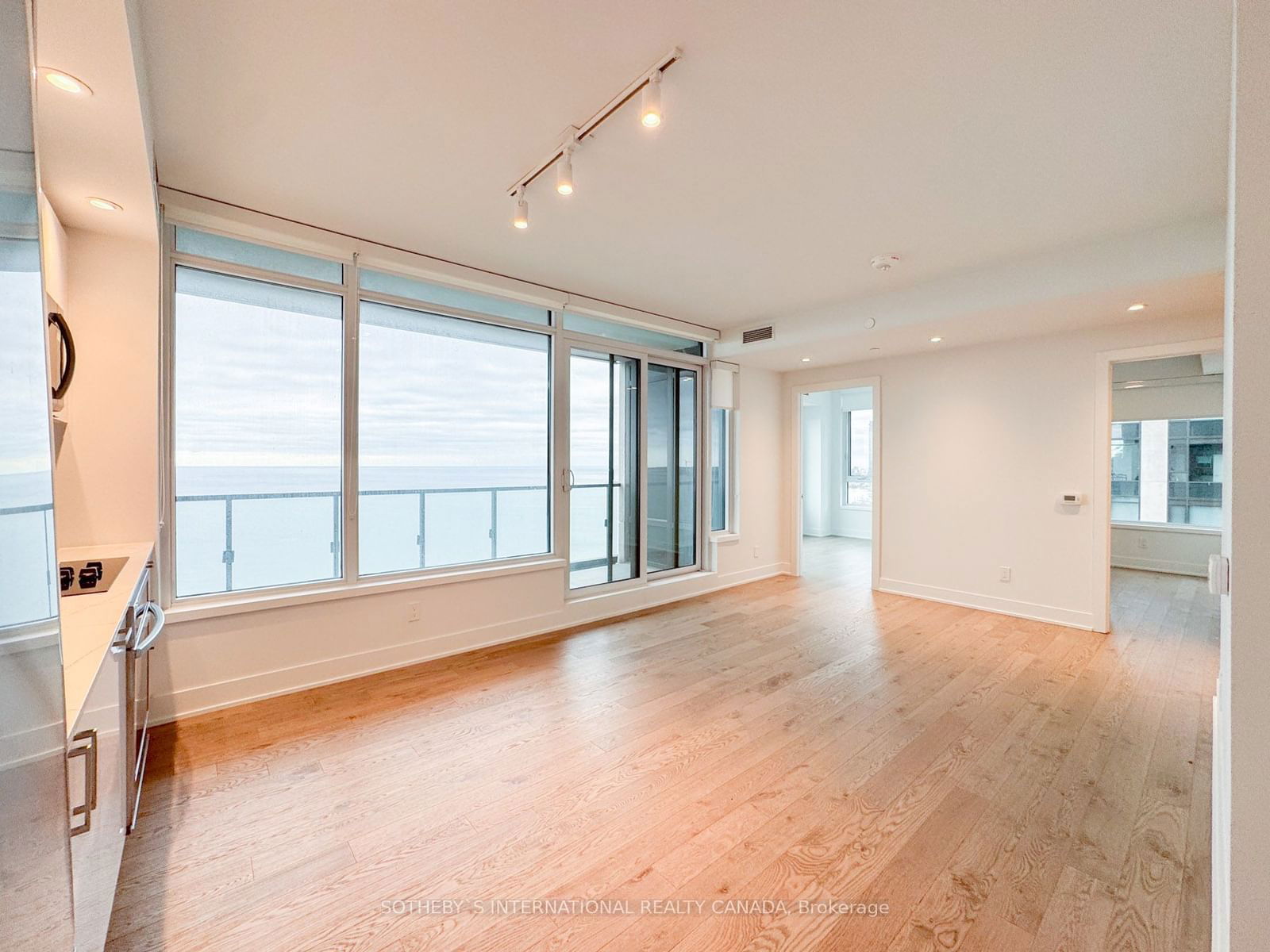 1926 Lake Shore Blvd W, unit 2010E for sale