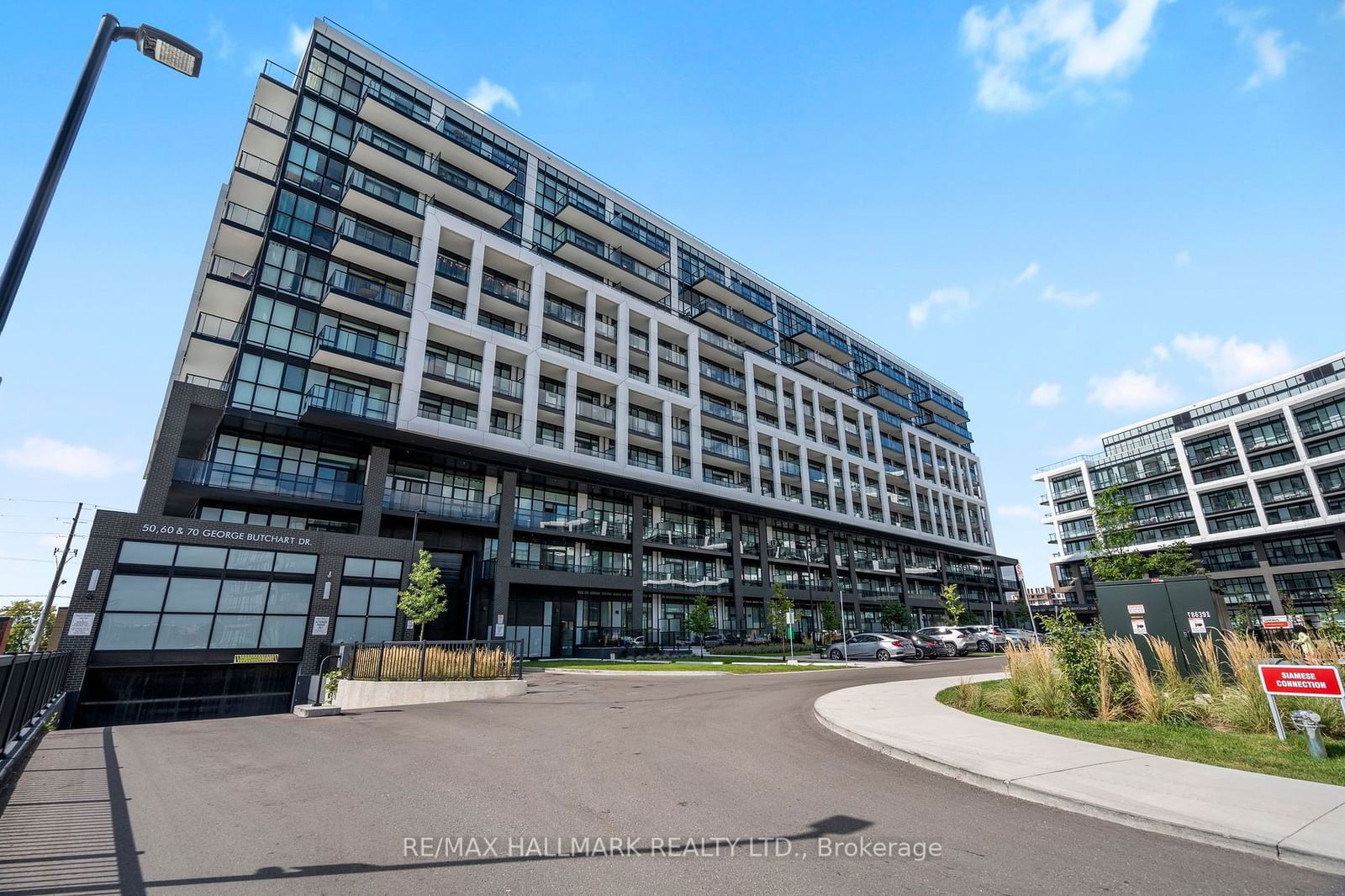 50 George Butchart Dr, unit 118 for sale