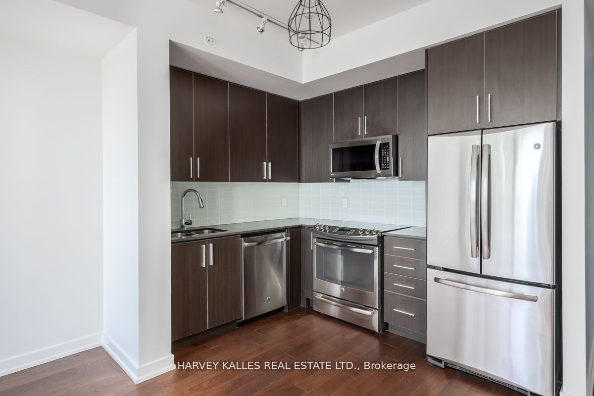 2212 Lakeshore Blvd W, unit 909 for sale