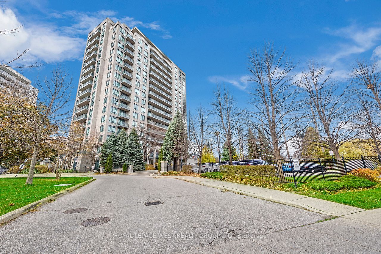 The Fountains of Edenbridge Condos, Etobicoke, Toronto