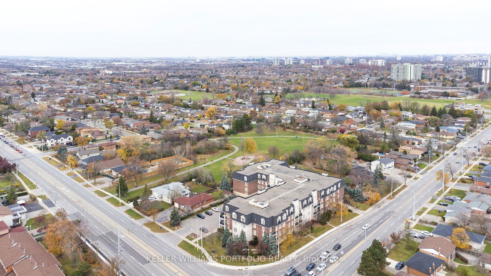 Applewood Terrace Townhomes, Mississauga, Toronto