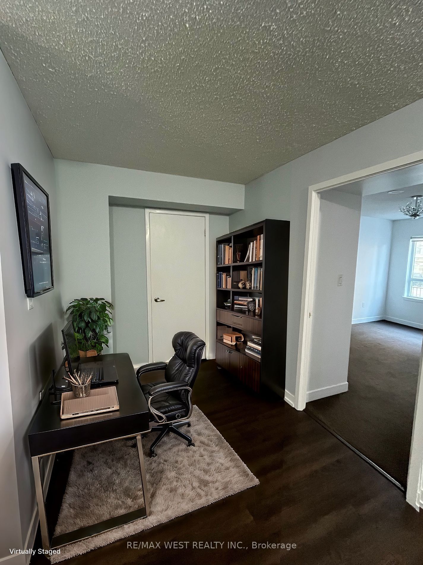 816 Lansdowne Ave, unit 112 for rent