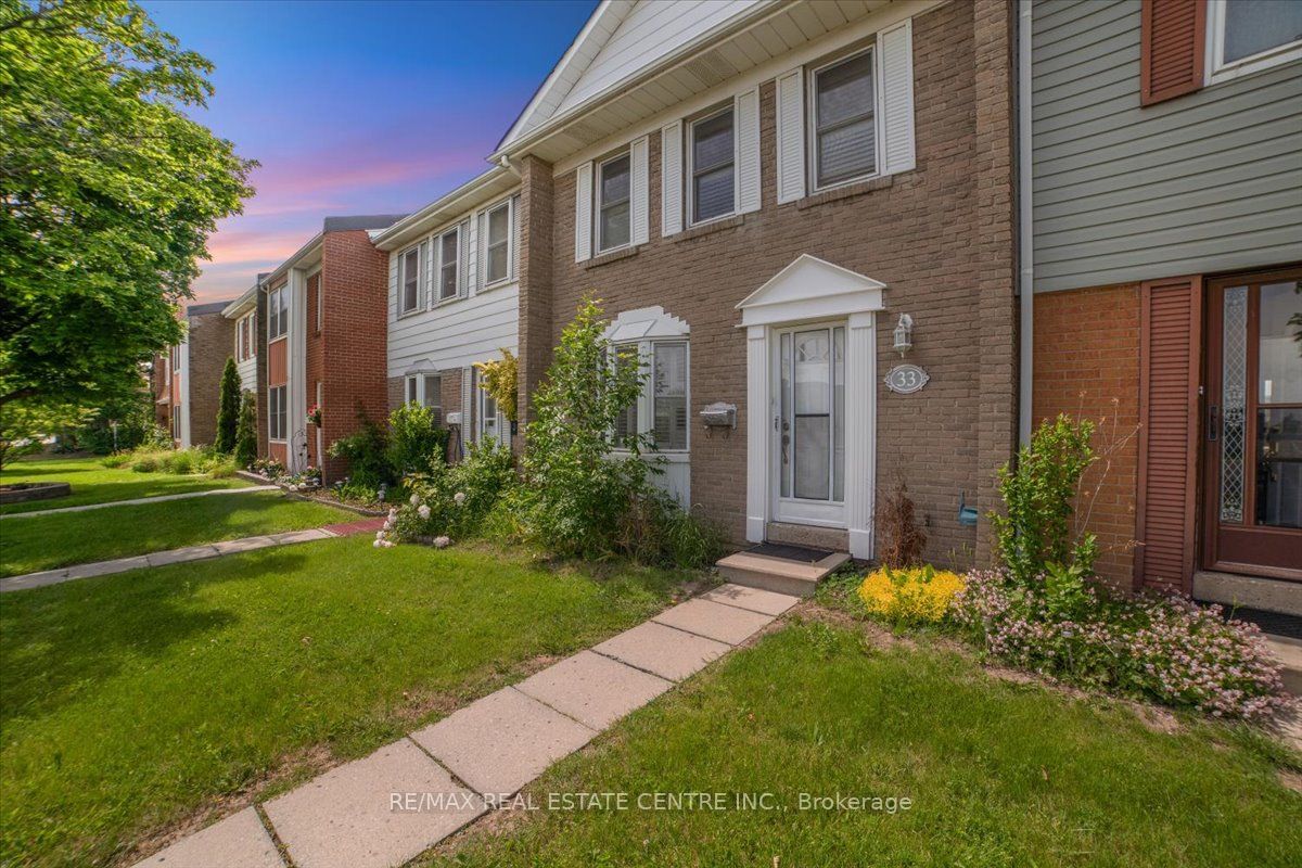 1020 Central Park Drive Townhomes, Brampton, Toronto