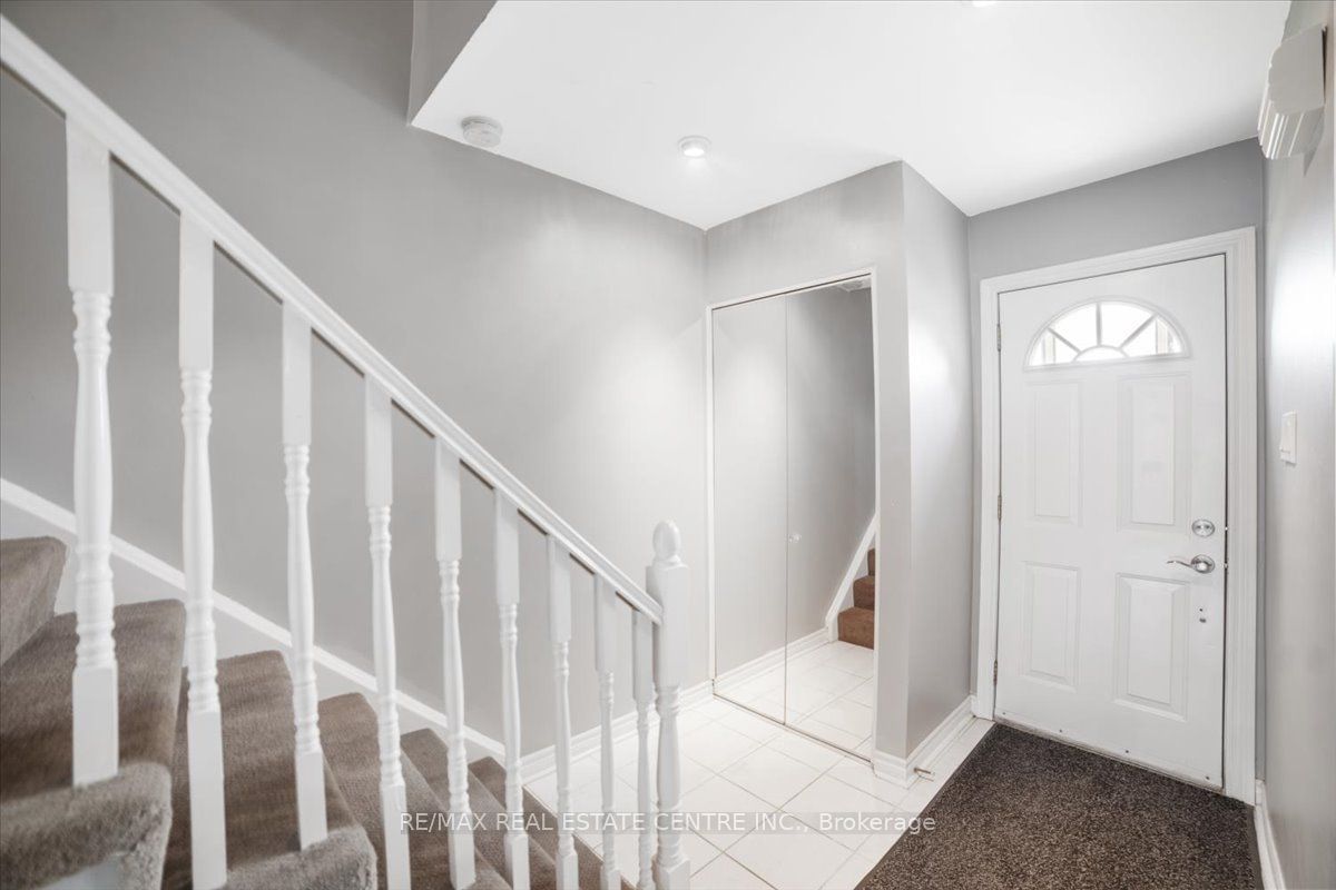 1020 Central Park Drive Townhomes, Brampton, Toronto