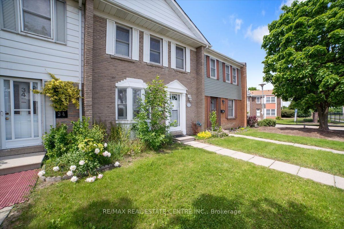 1020 Central Park Drive Townhomes, Brampton, Toronto