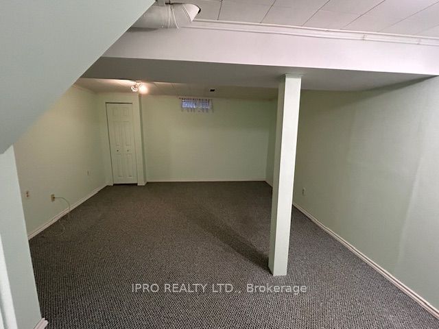 2275 Credit Valley Rd, unit 74 for rent