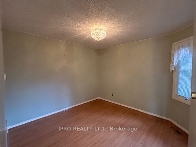 2275 Credit Valley Rd, unit 74 for rent