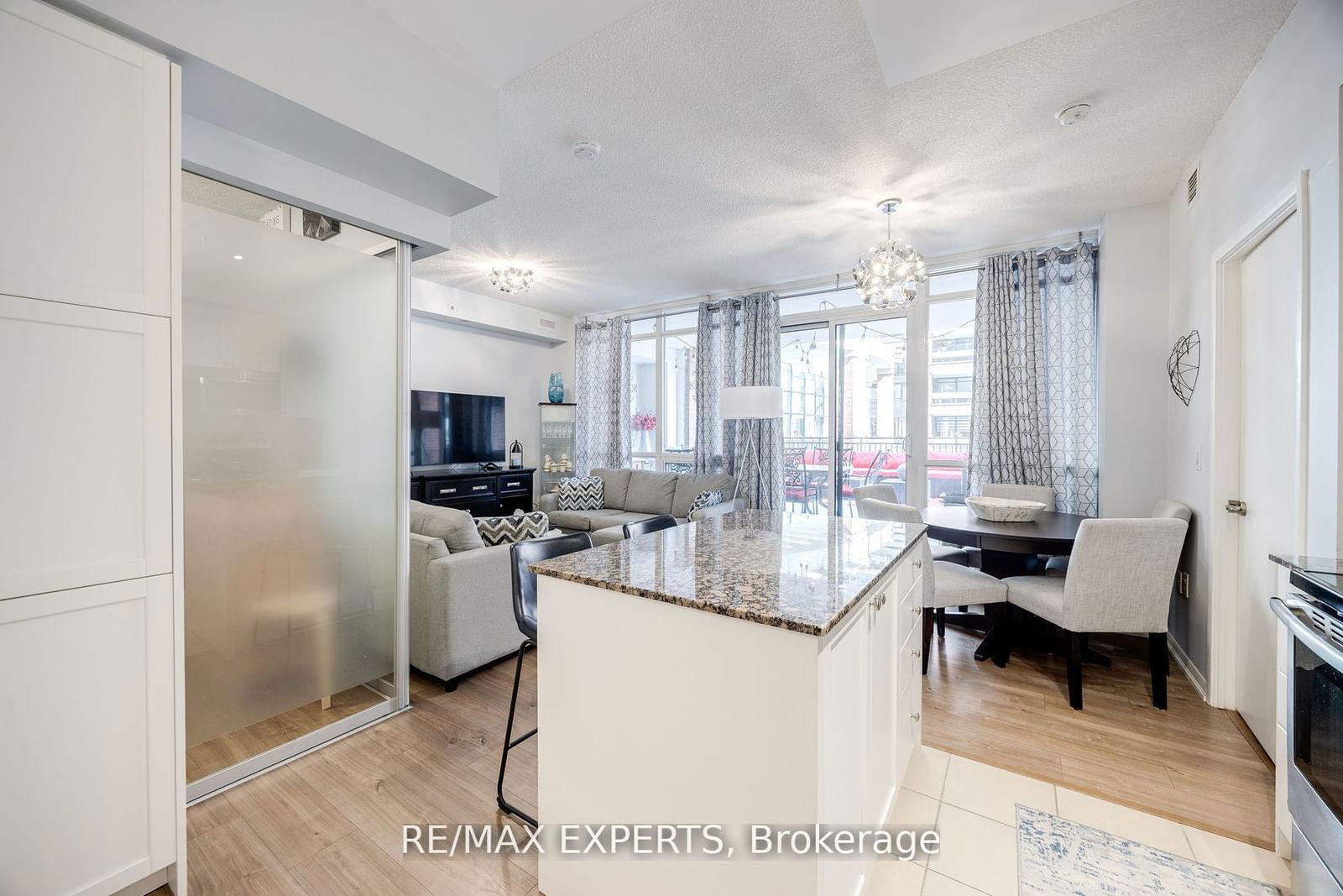 830 Lawrence Ave, unit 231 for sale