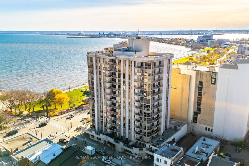 1477 Lakeshore Rd, unit 304 for sale