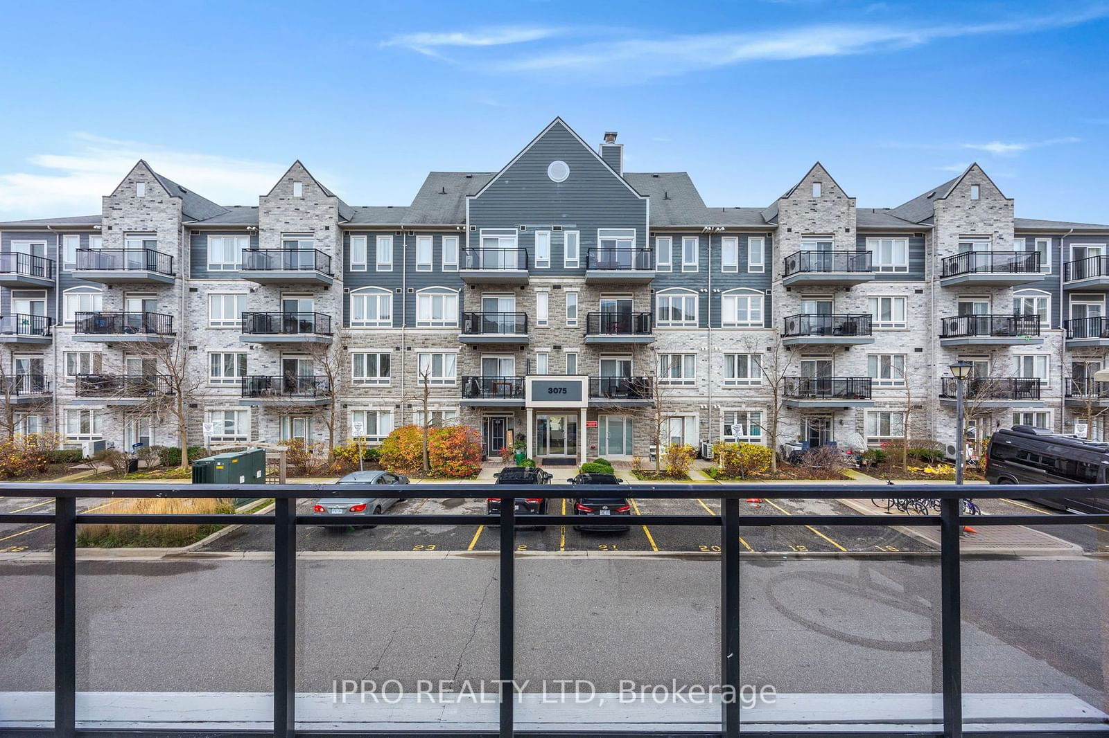 5650 Winston Churchill Blvd, unit 101 for rent