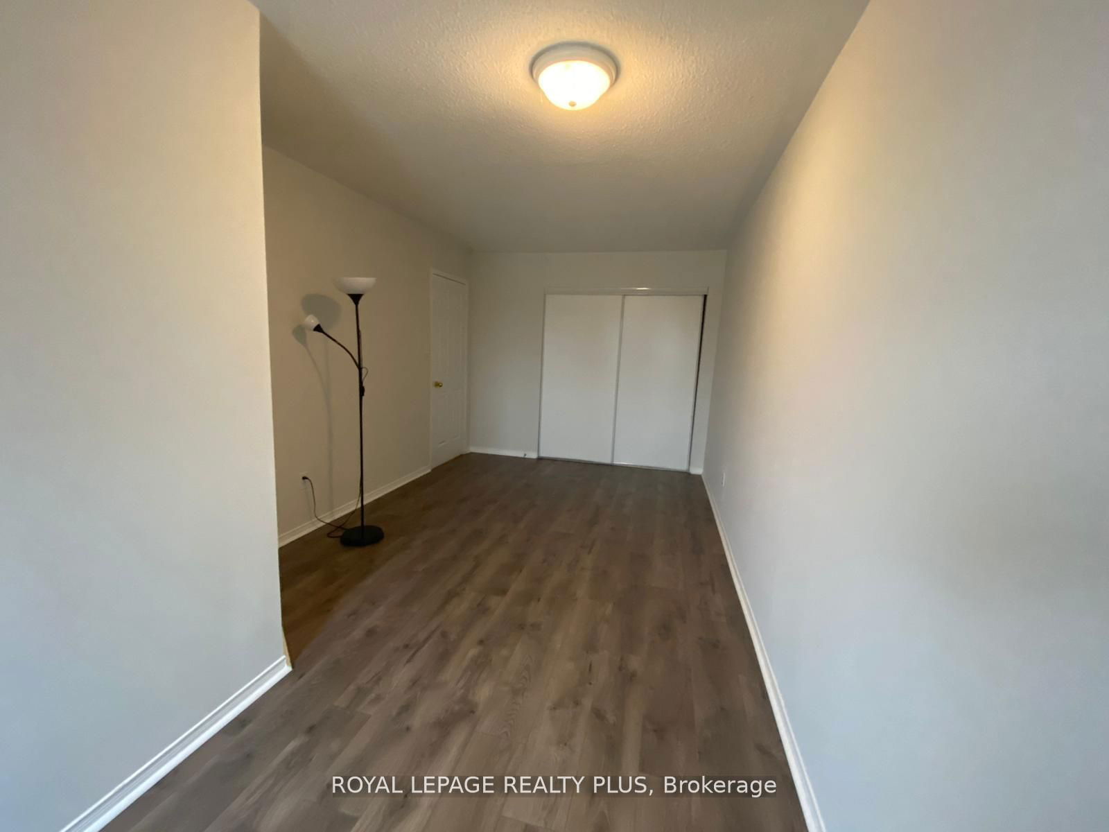 3150 Erin Centre Blvd, unit 124 for rent