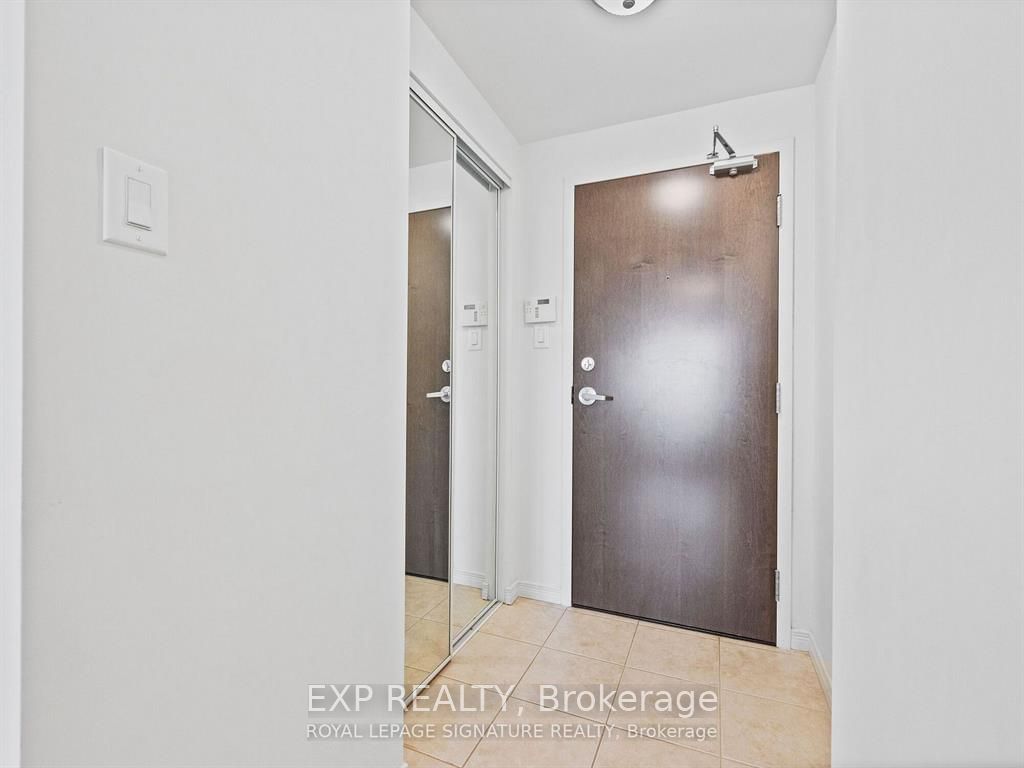 9 George St N, unit 714 for rent