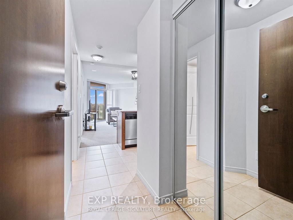 9 George St N, unit 714 for rent