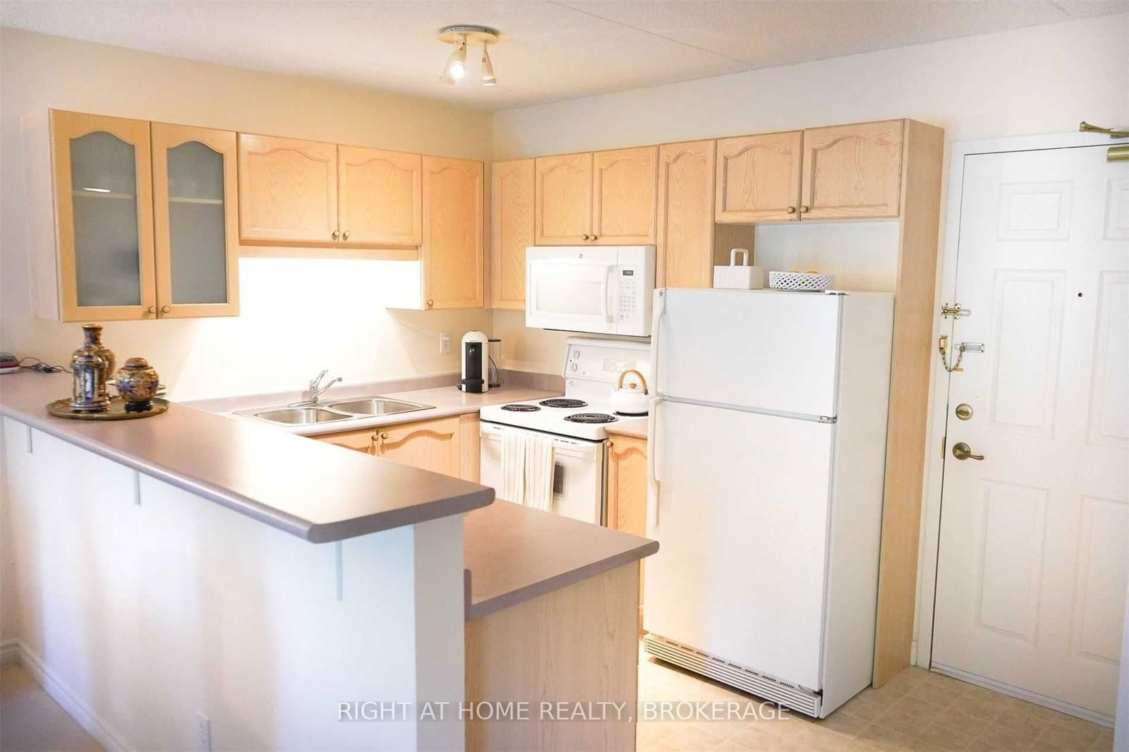 1810 Walker's Line, unit 303 for sale