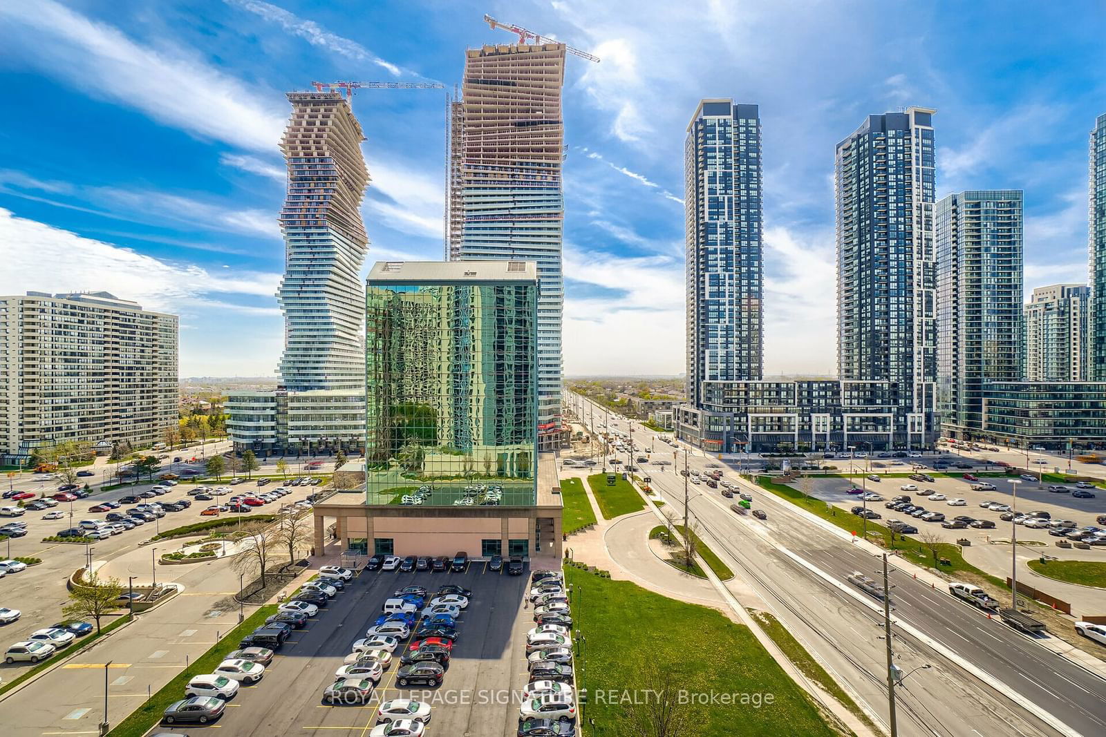 330 Burnhamthorpe Rd W, unit 3008 for rent