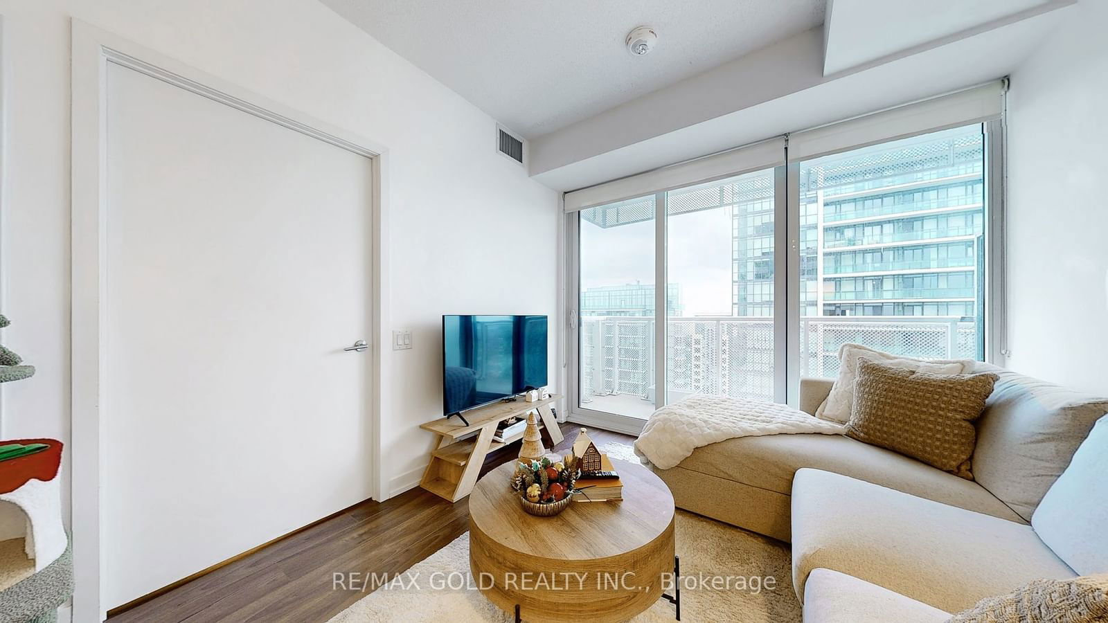 4065 Confederation Pkwy, unit 3702 for sale