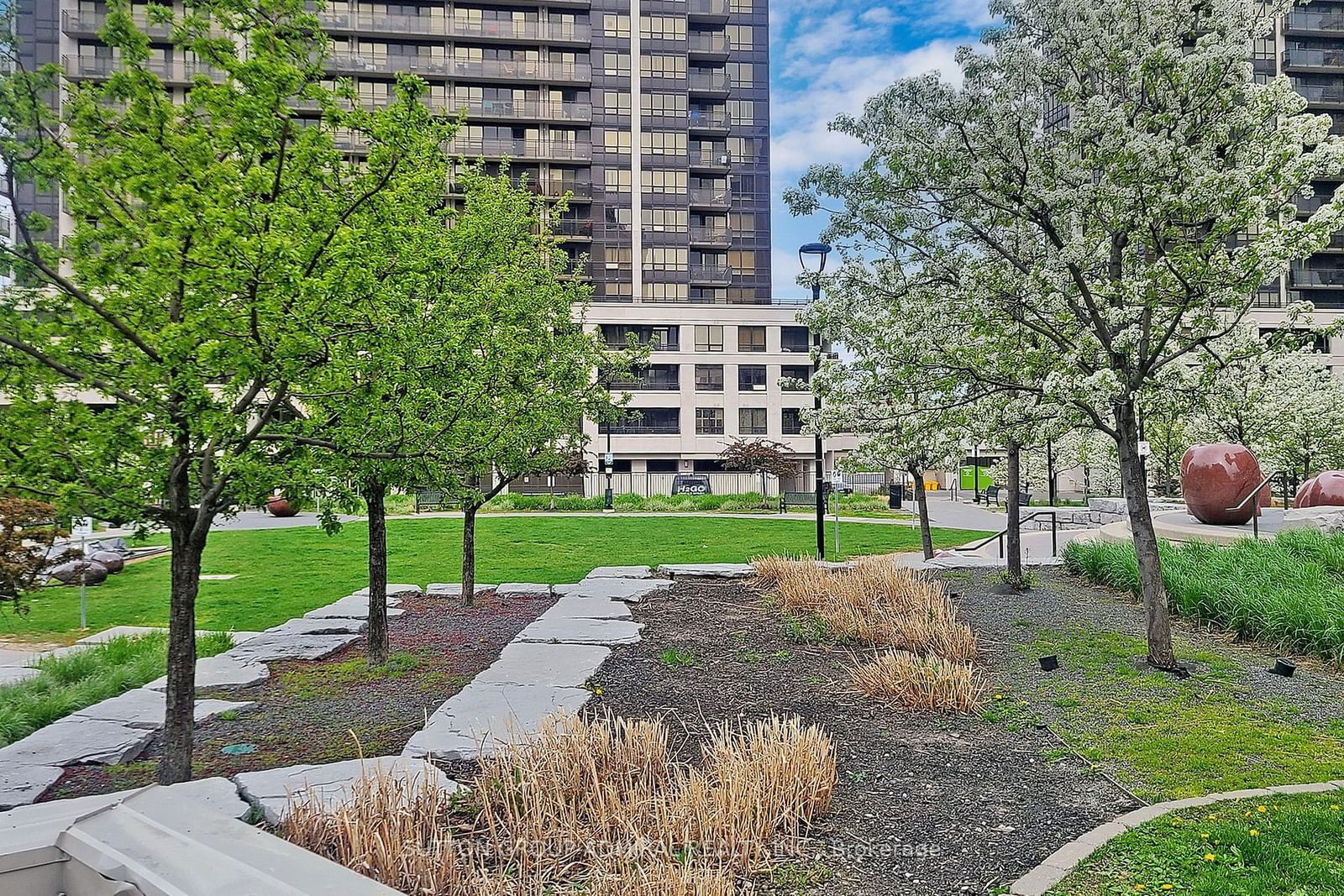 1070 Sheppard Ave W, unit 407 for sale