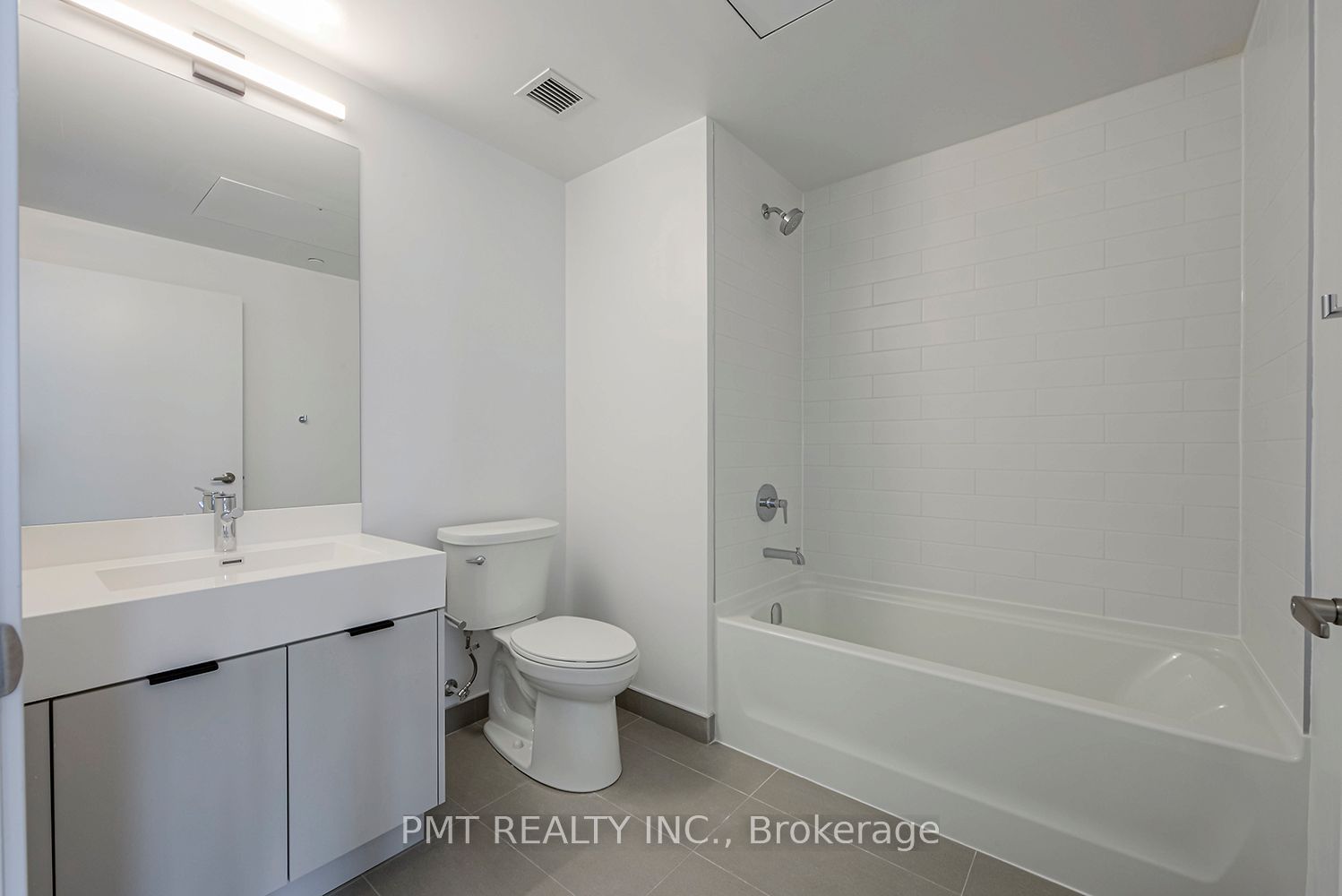 57 Brock Ave, unit 501 for rent