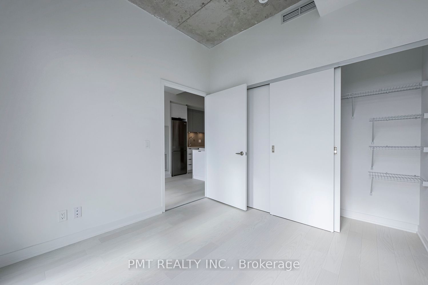 57 Brock Ave, unit 501 for rent