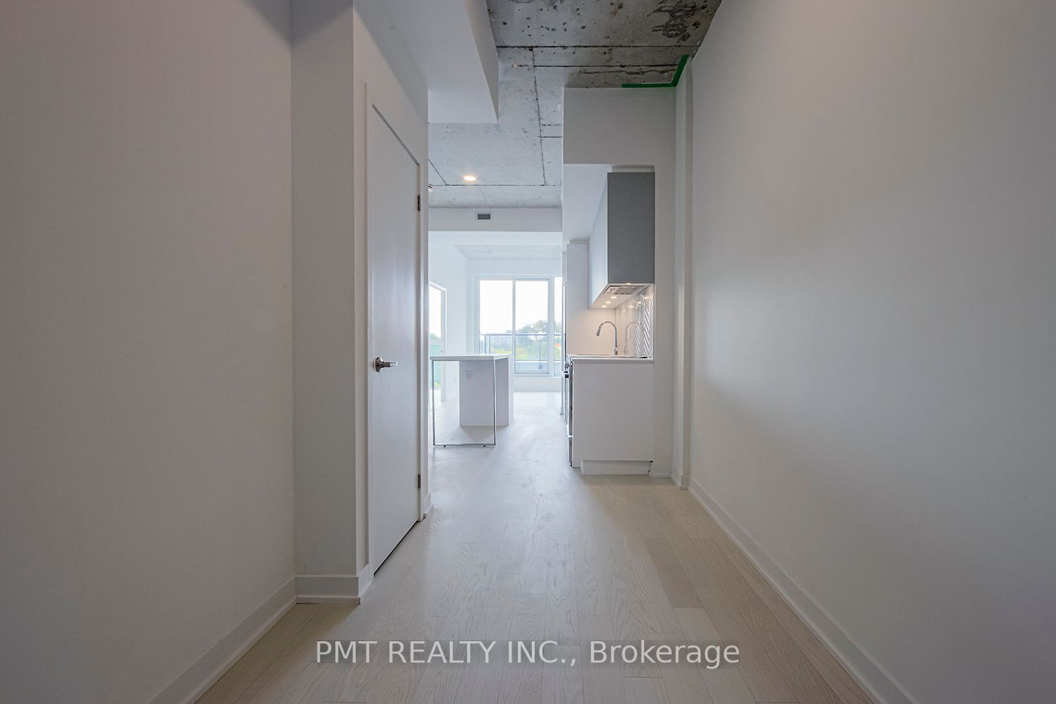 57 Brock Ave, unit 501 for rent