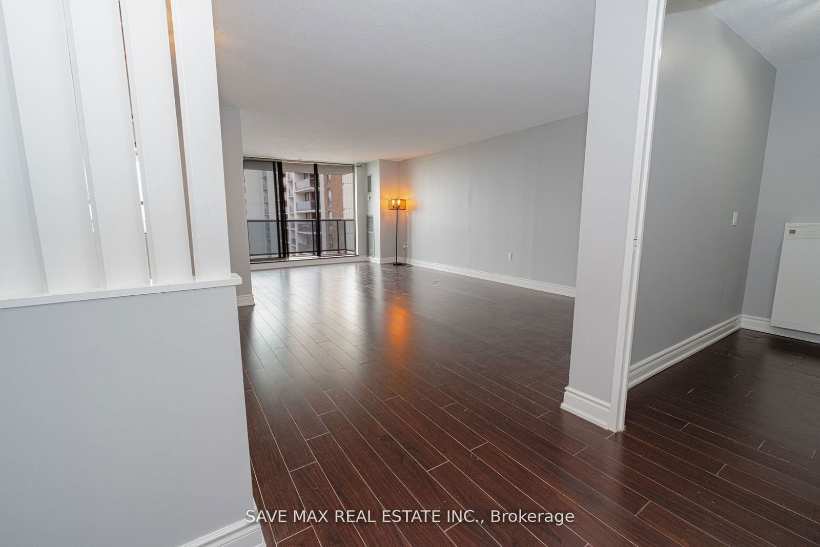 17 Knightsbridge Rd, unit #1101 for sale