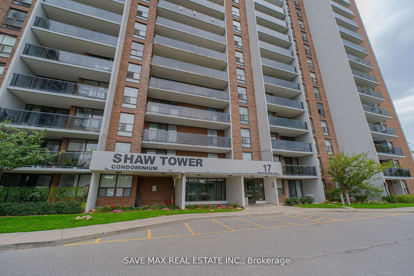 17 Knightsbridge Rd, unit #1101 for sale