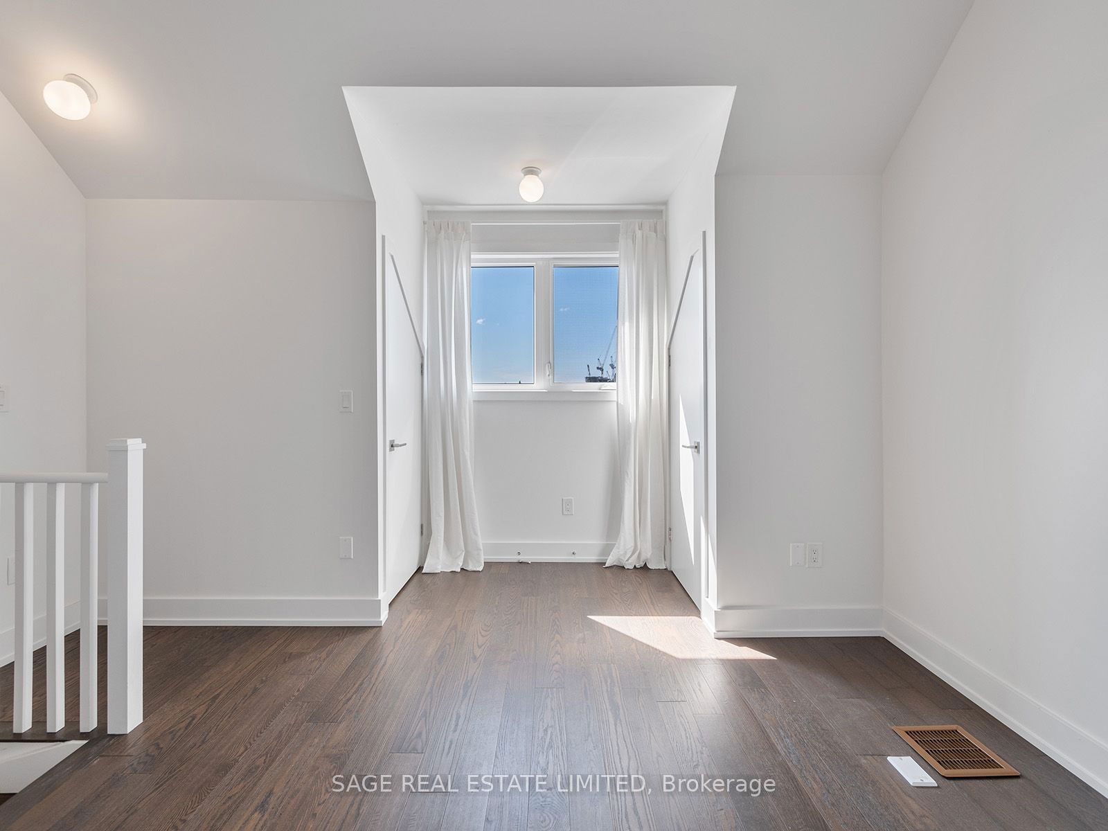 1183 Dufferin St, unit 111 for sale