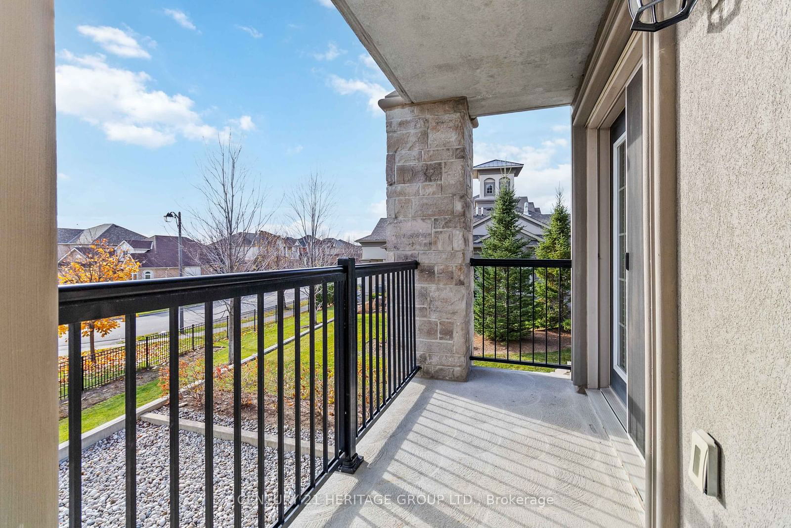 The Courtyards on Main Condos, Milton, Toronto