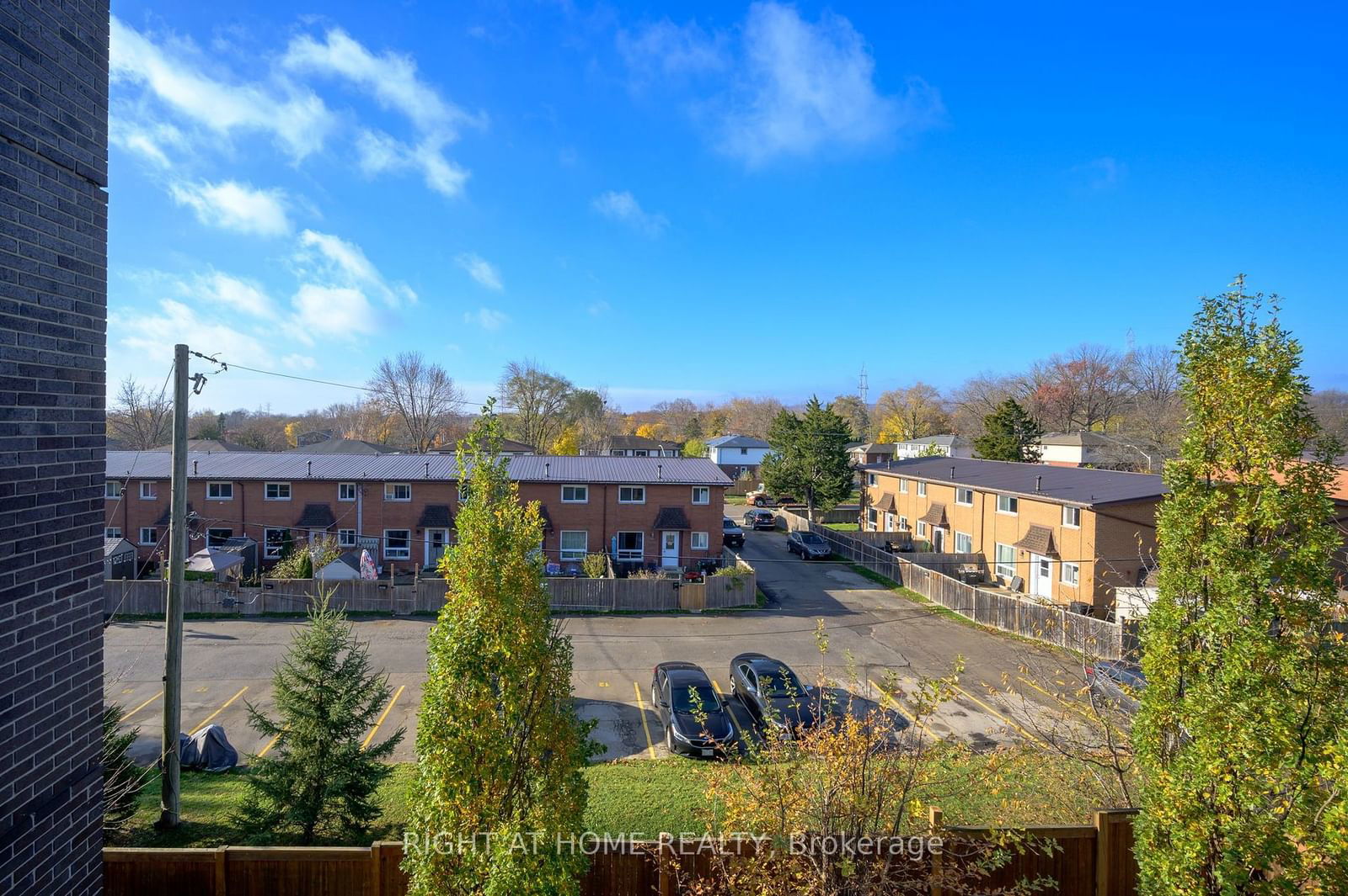 1284 Guelph Line, unit 318 for rent