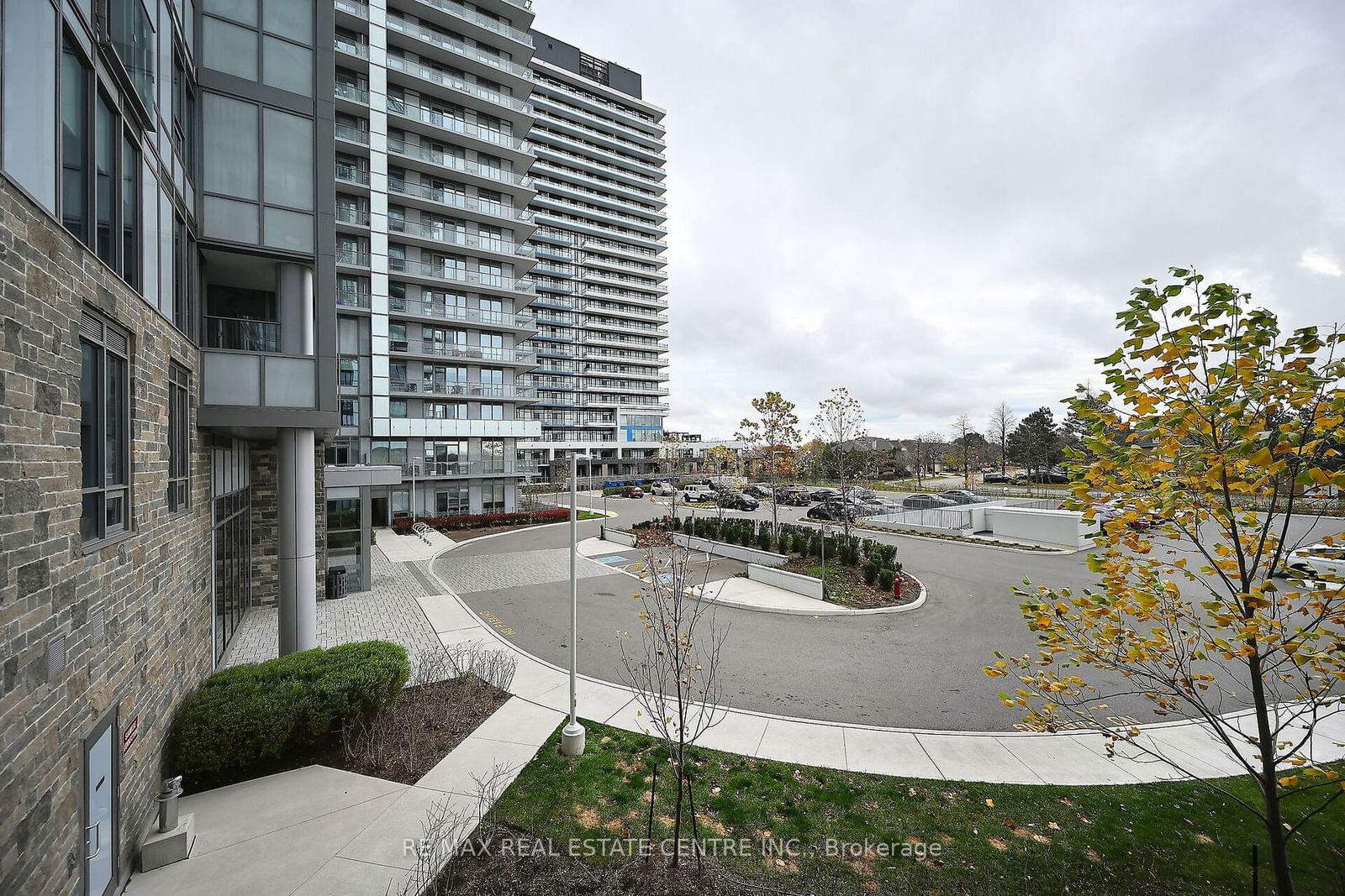 4655 Metcalfe Ave, unit 206 for sale