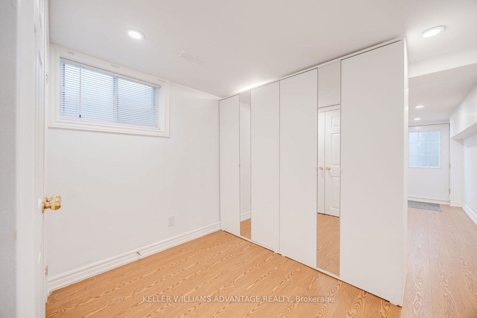 6 Melville Ave, unit lower for rent