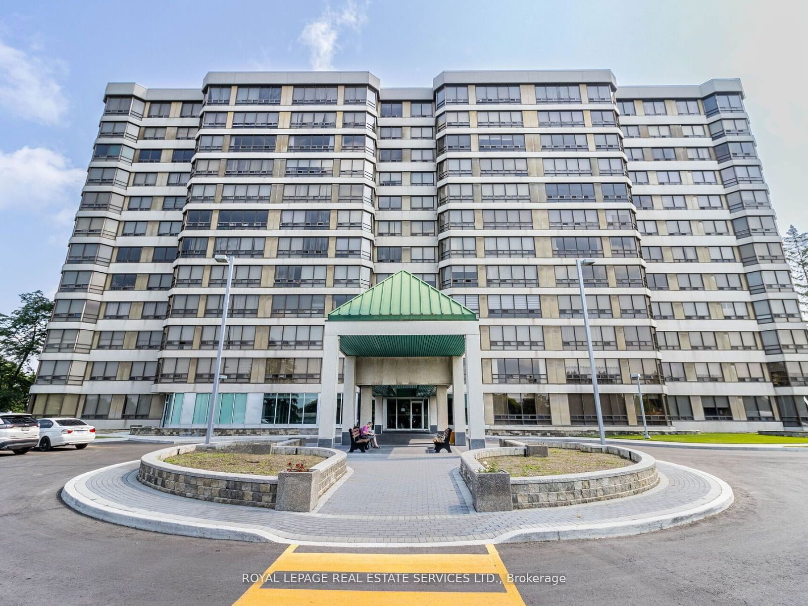 320 Mill St S, unit 1002 for sale