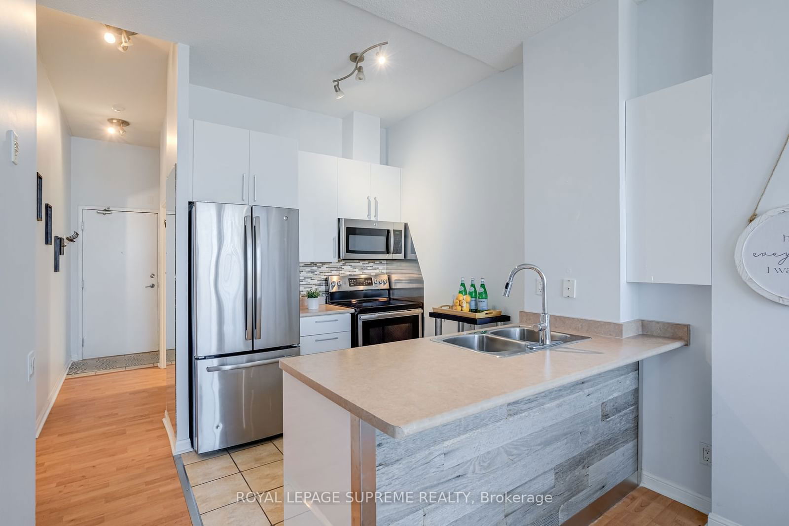 1600 Keele St, unit 1110 for sale