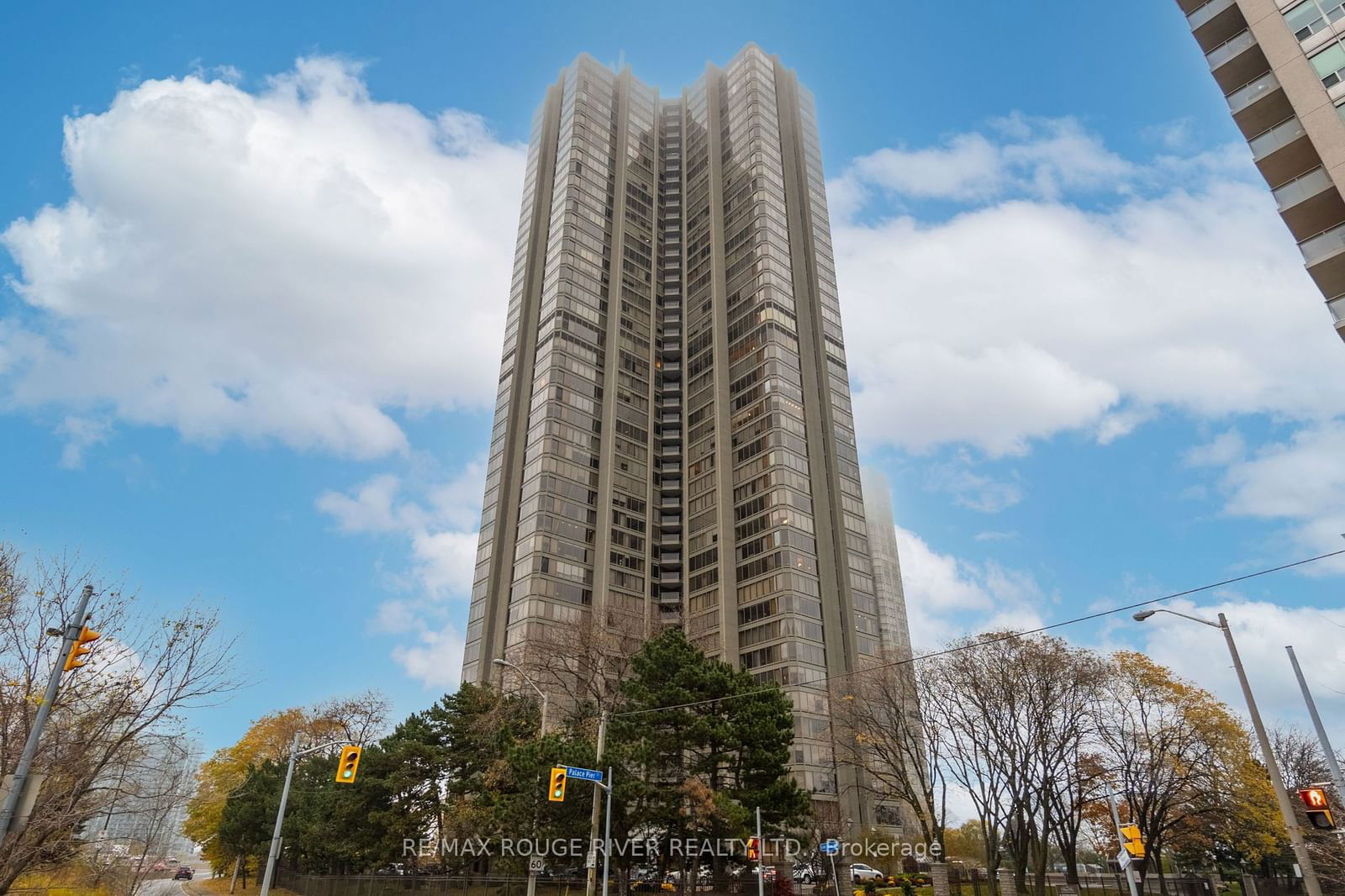 2045 Lake Shore Blvd W, unit 1504 for sale