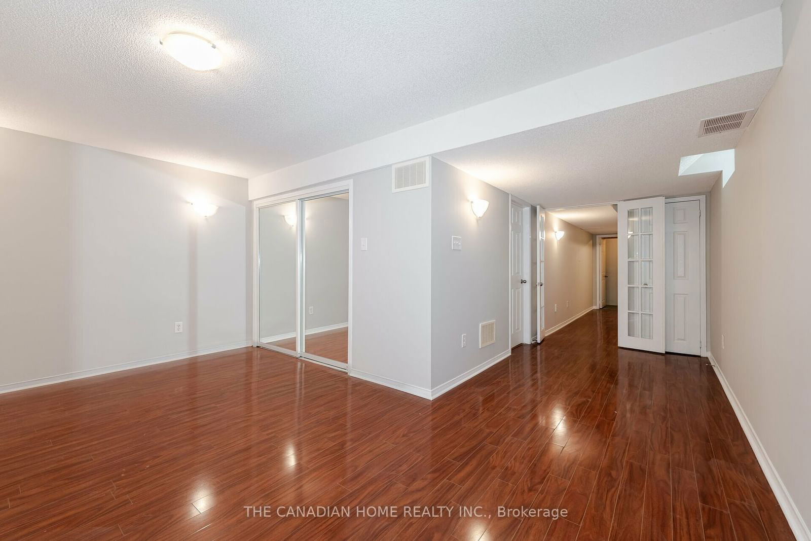 5255 Palmetto Pl Townhomes, Mississauga, Toronto