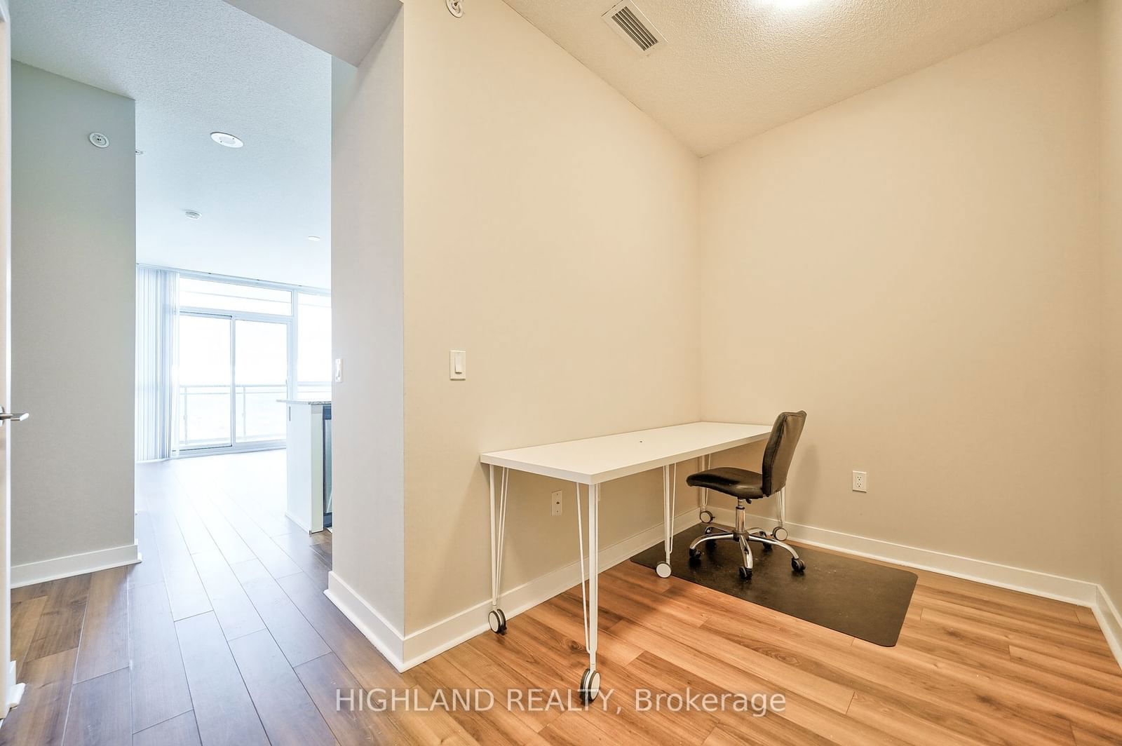 3975 Grand Park Dr, unit 2705 for rent