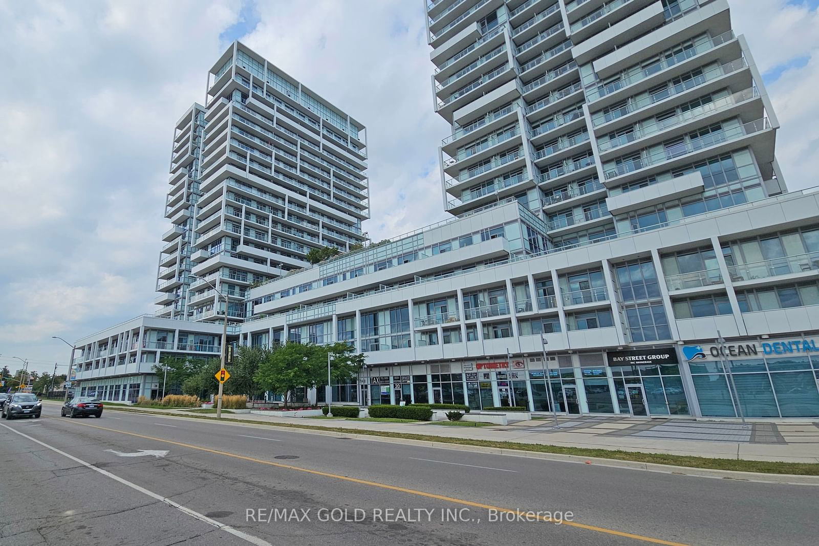 55 Speers Rd, unit 1413 for sale