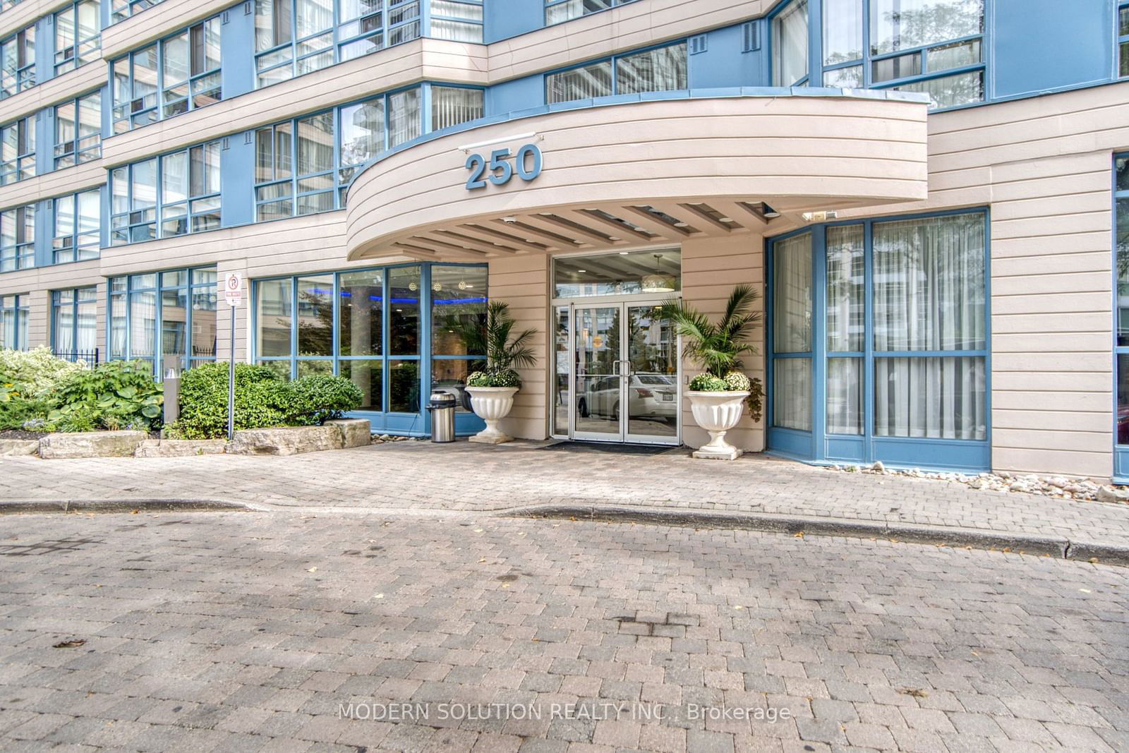 250 Webb Dr, unit 1504 for sale