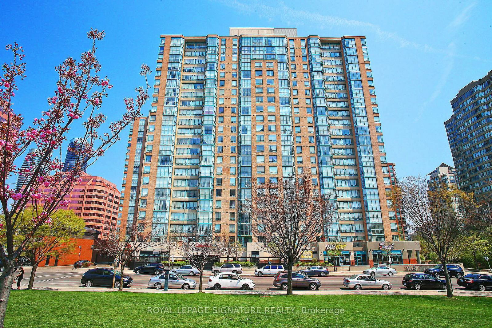 285 Enfield Pl, unit 610 for sale