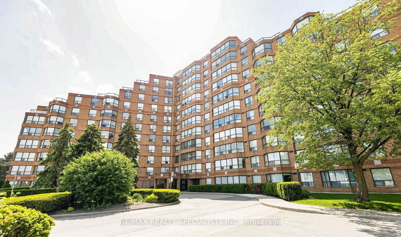 6 Humberline Dr, unit 319 for rent