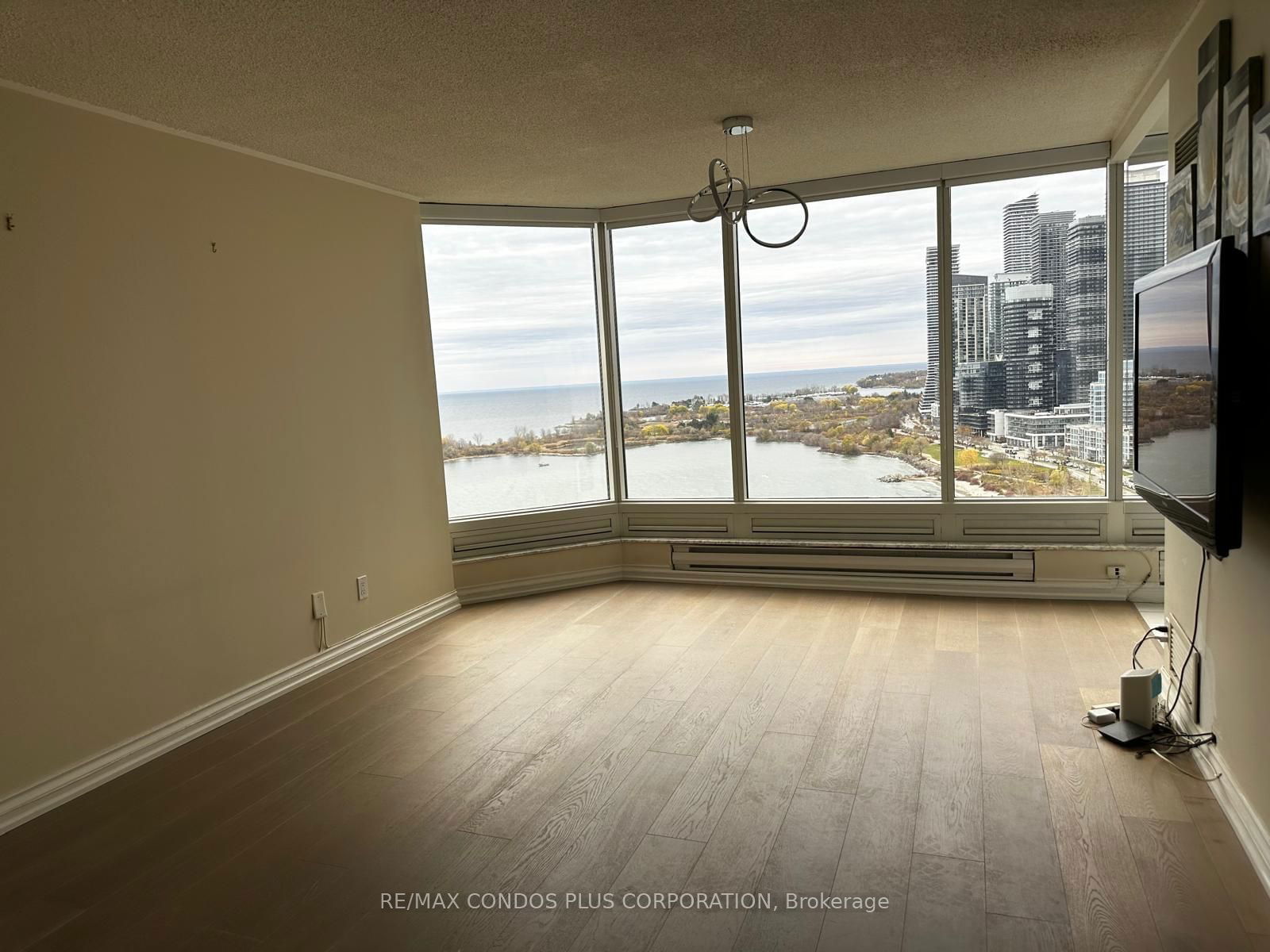 1 Palace Pier Crt, unit 2404 for rent