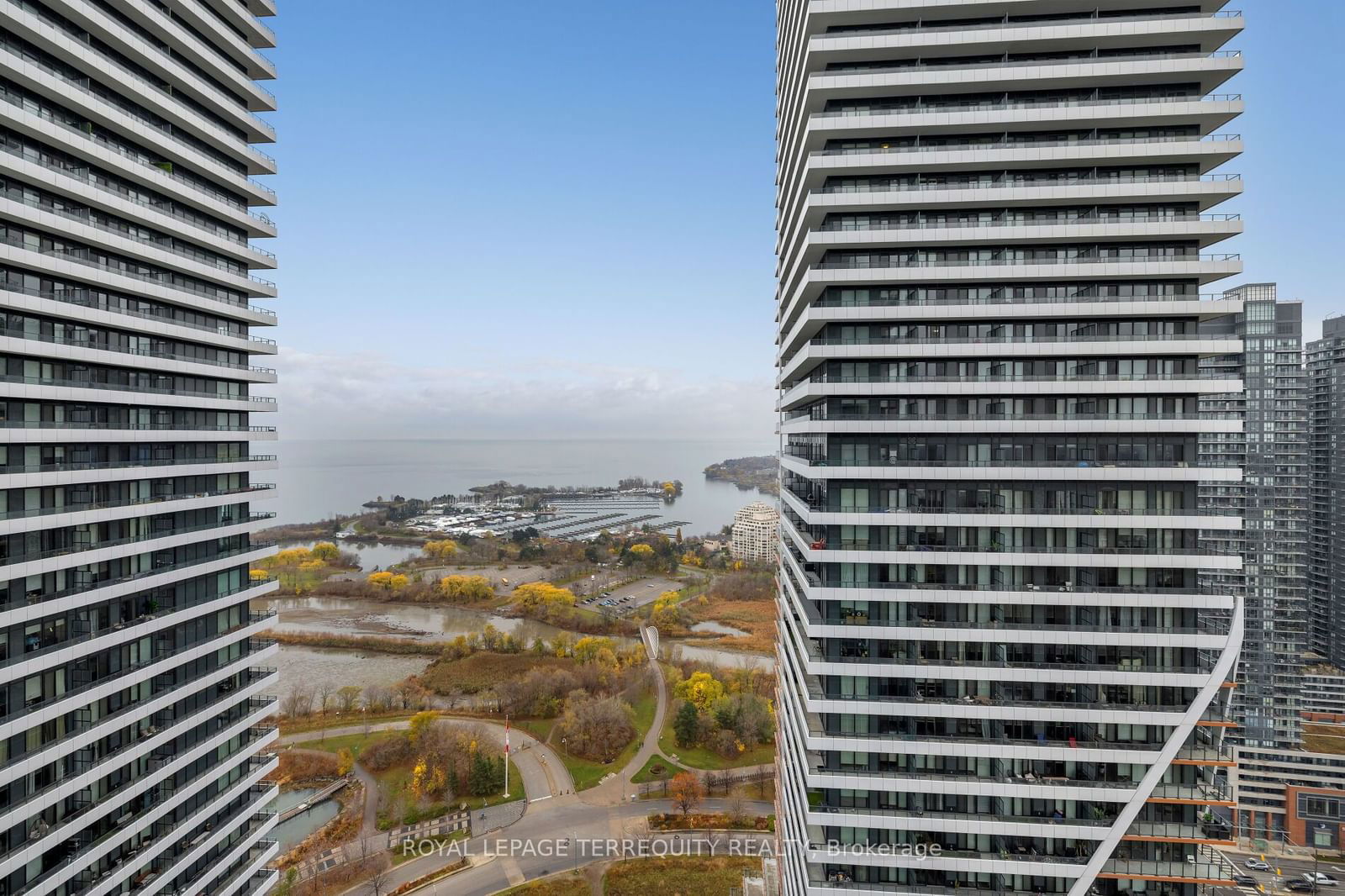 33 Shore Breeze Dr, unit 3401 for sale