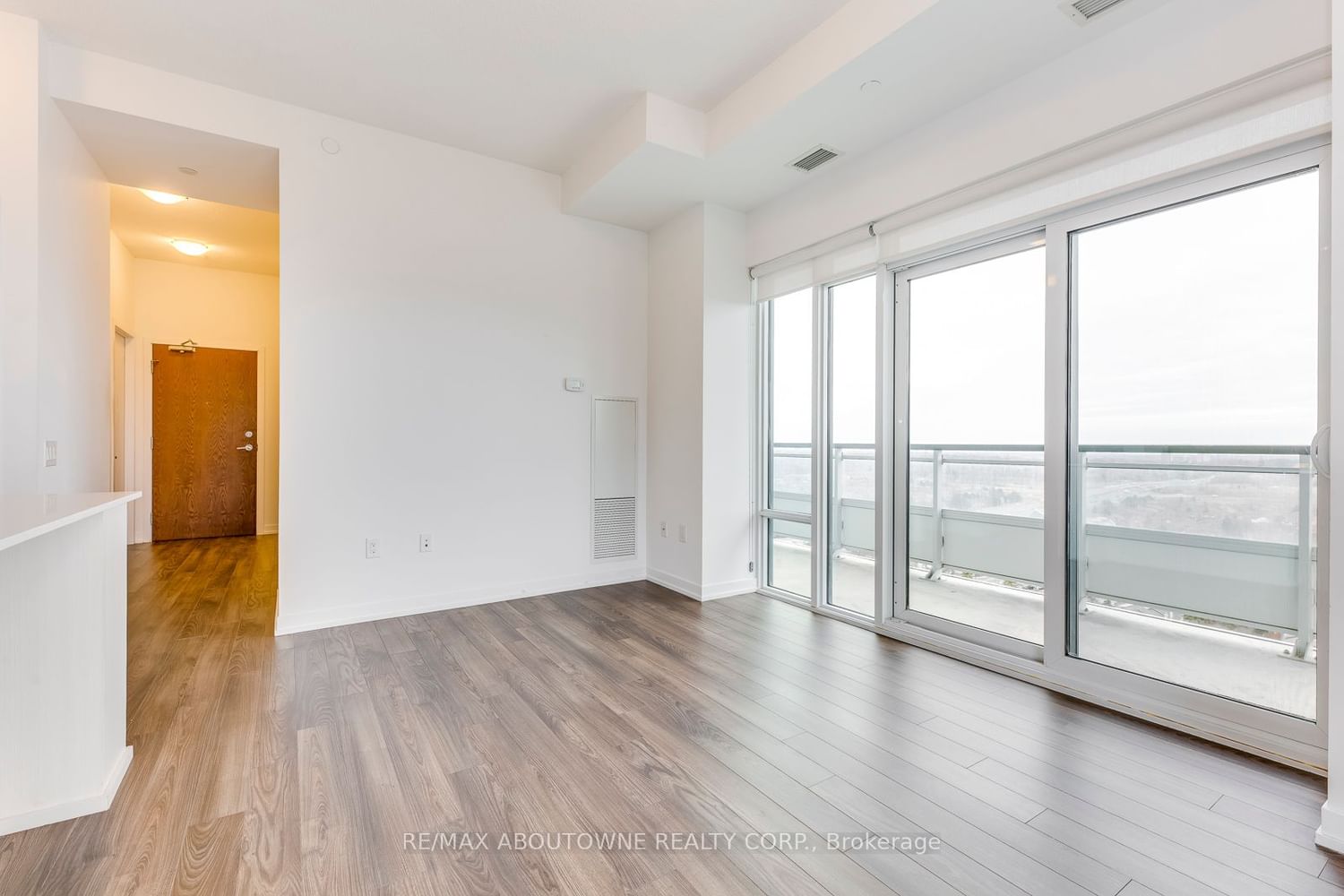 2560 Eglinton Ave W, unit 1605 for rent - image #13