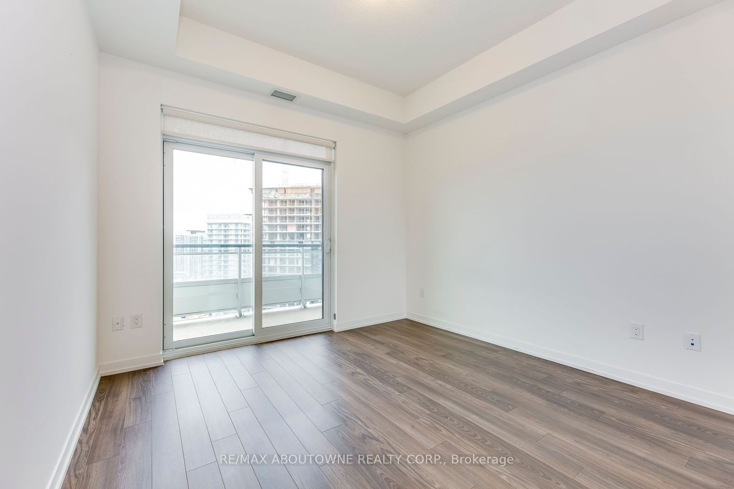 2560 Eglinton Ave W, unit 1605 for rent - image #26