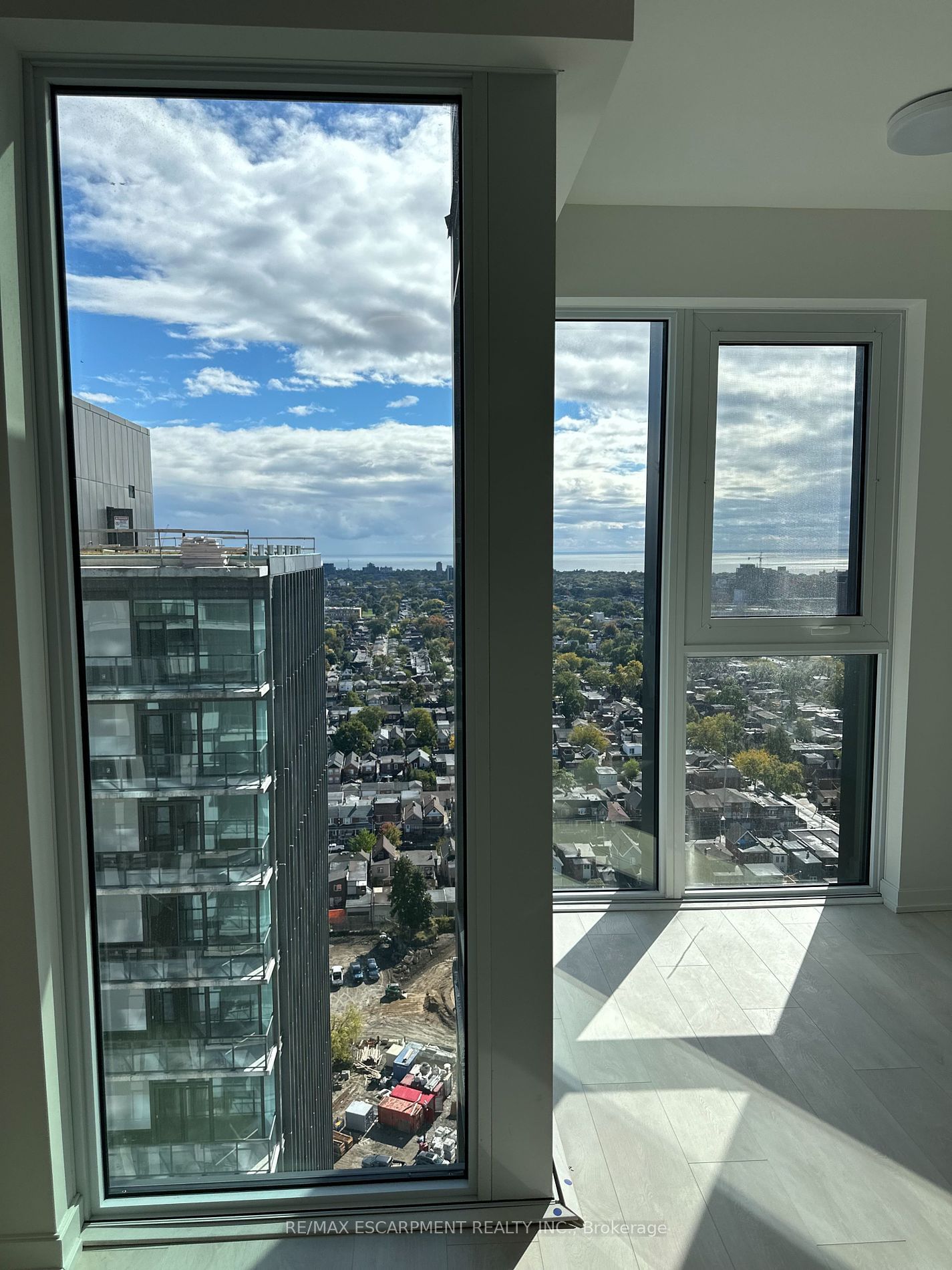 1285 Dupont St, unit 2501 for rent