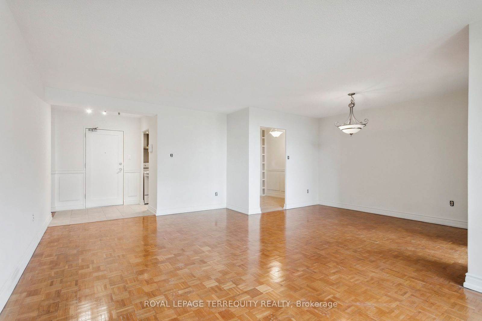 714 The West Mall, unit 909 for sale